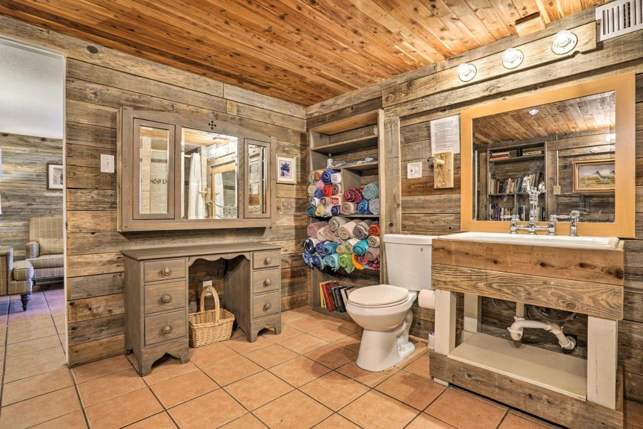 Waterfront Guadalupe River Lodge Home With Dock! Seguin Extérieur photo